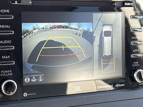 Used 2020 Toyota Sienna Limited Premium image 21