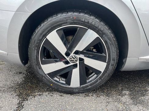 Certified 2021 Volkswagen Arteon SE FWD image 32