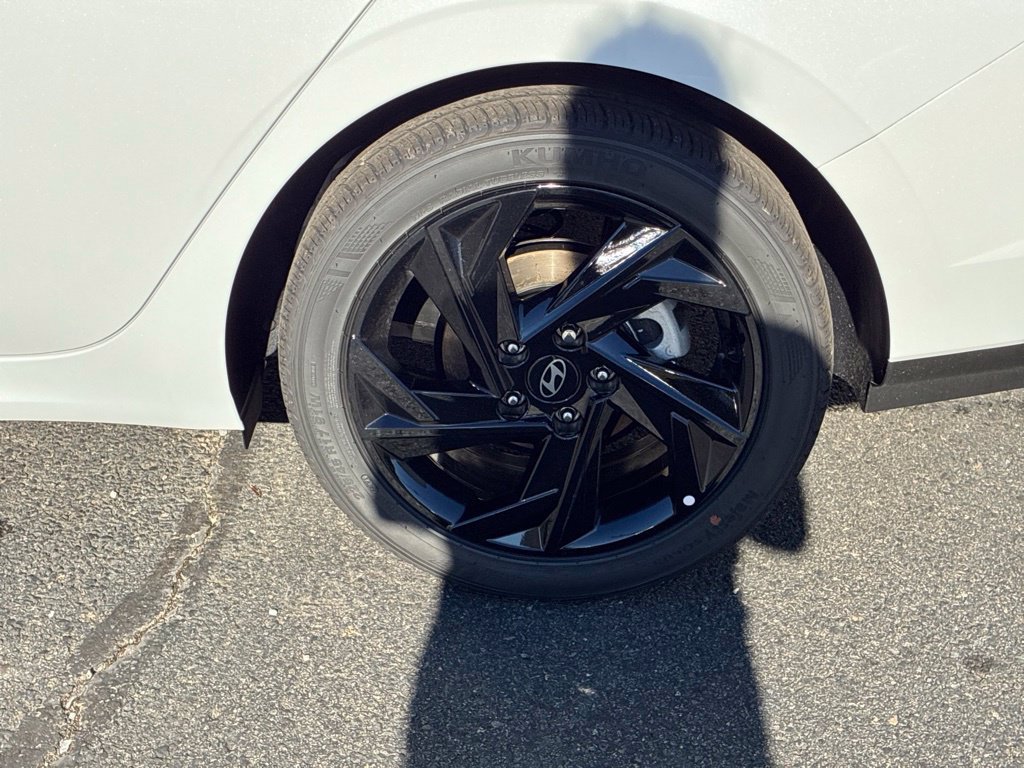 New 2026 Hyundai Elantra SEL Sport FWD image 42