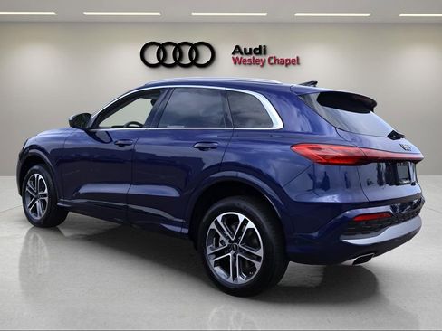 New 2025 Audi Q5 Premium image 3