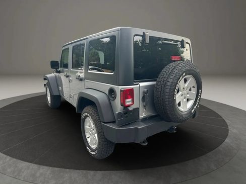 Used 2017 Jeep Wrangler Unlimited Sport w/ Quick Order Package 24S AWD/4WD image 3