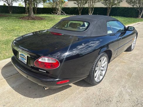 Used 2003 Jaguar XK8 Convertible image 3