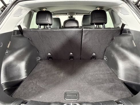 Used 2022 Jeep Compass Limited image 32