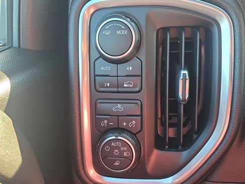 Used 2022 Chevrolet Silverado 1500 LT w/ Safety Package AWD/4WD image 23