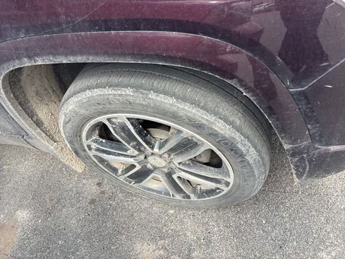 Used 2018 GMC Acadia Denali w/ LPO, Protection Package AWD/4WD image 10