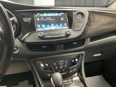 Used 2019 Buick Envision Essence image 24