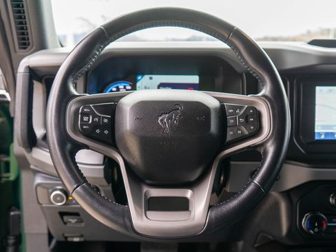 Used 2022 Ford Bronco Black Diamond image 14