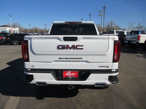 Used 2023 GMC Sierra 1500 AT4 w/ AT4 Premium Package image 5