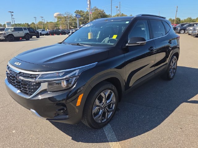 Used 2024 Kia Seltos S FWD image 7