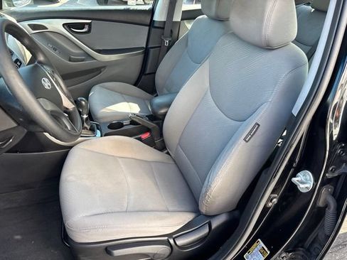 Used 2013 Hyundai Elantra GLS FWD image 9