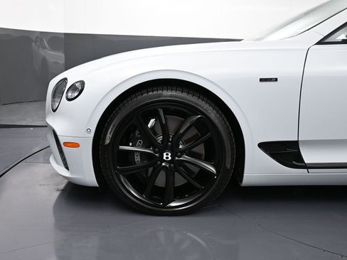 Used 2024 Bentley Continental GT AWD/4WD image 12