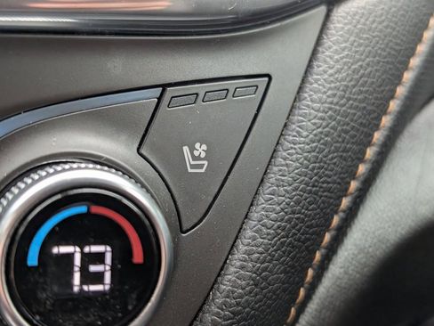 Used 2019 Chevrolet Equinox Premier image 33