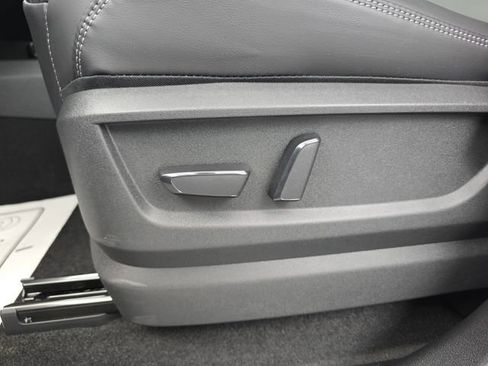 New 2026 Nissan Armada SV image 25