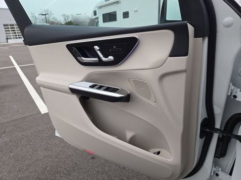 New 2026 Mercedes-Benz GLC 300 4MATIC image 21