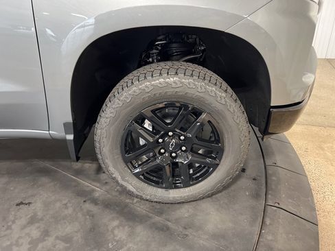 New 2026 Chevrolet Silverado 1500 LT Trail Boss w/ Dark Appearance Package image 36