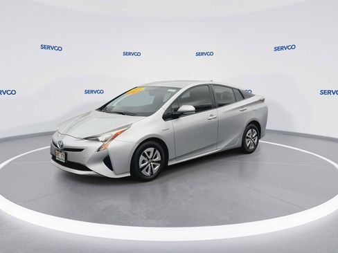 Used 2016 Toyota Prius Three Touring image 4