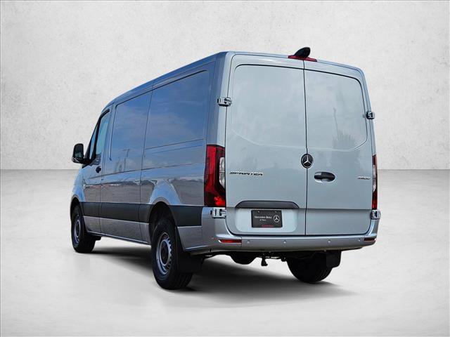 Used 2025 Mercedes-Benz Sprinter 2500 image 10