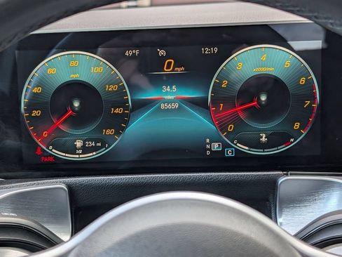 Used 2021 Mercedes-Benz GLB 250 image 33