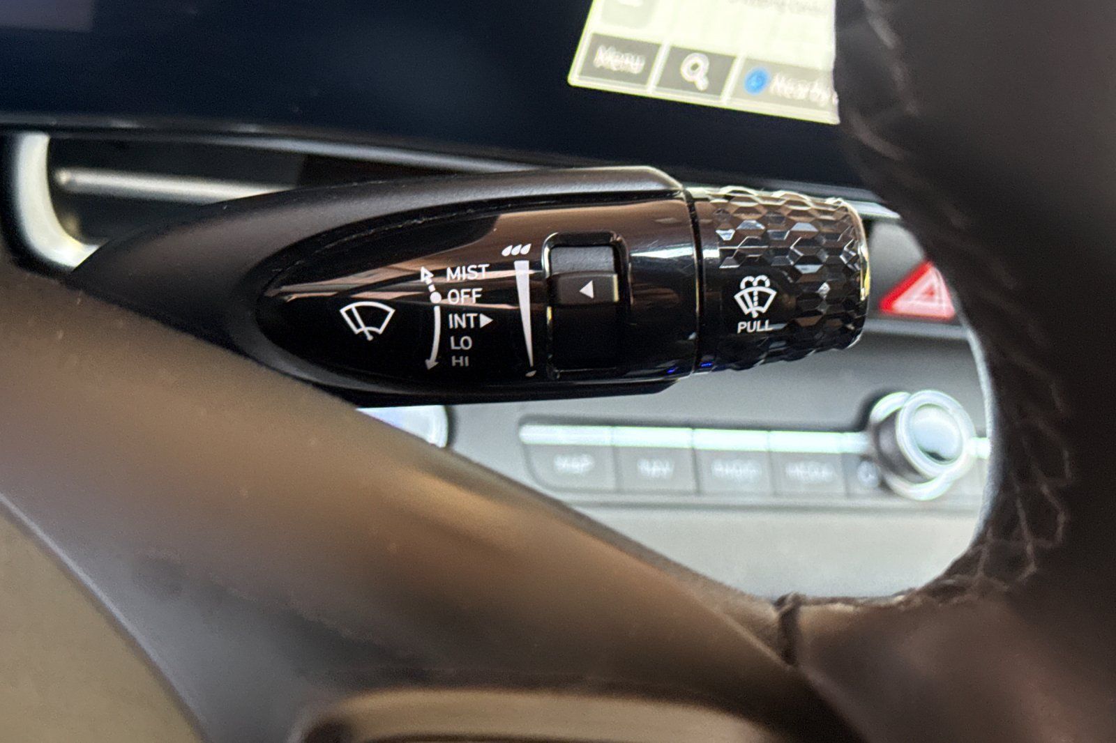 Used 2024 Hyundai Elantra Limited FWD image 34