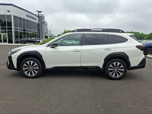 Certified 2023 Subaru Outback Limited AWD/4WD image 4