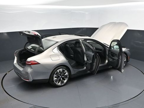 Certified 2026 BMW 530i image 49