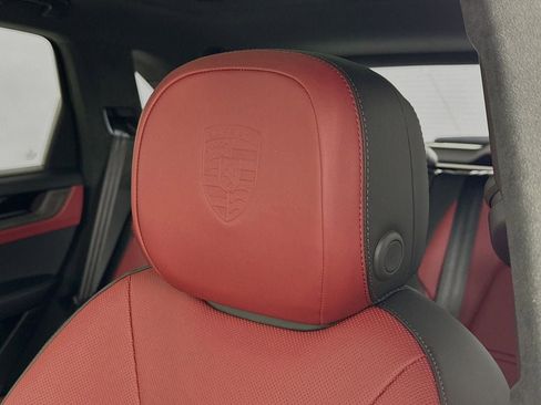 New 2026 Porsche Cayenne GTS image 15