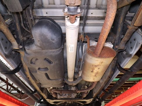 Used 2011 Nissan Frontier SL image 42