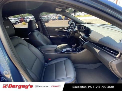 Certified 2026 Buick Envista Sport Touring w/ Convenience I Package FWD image 32