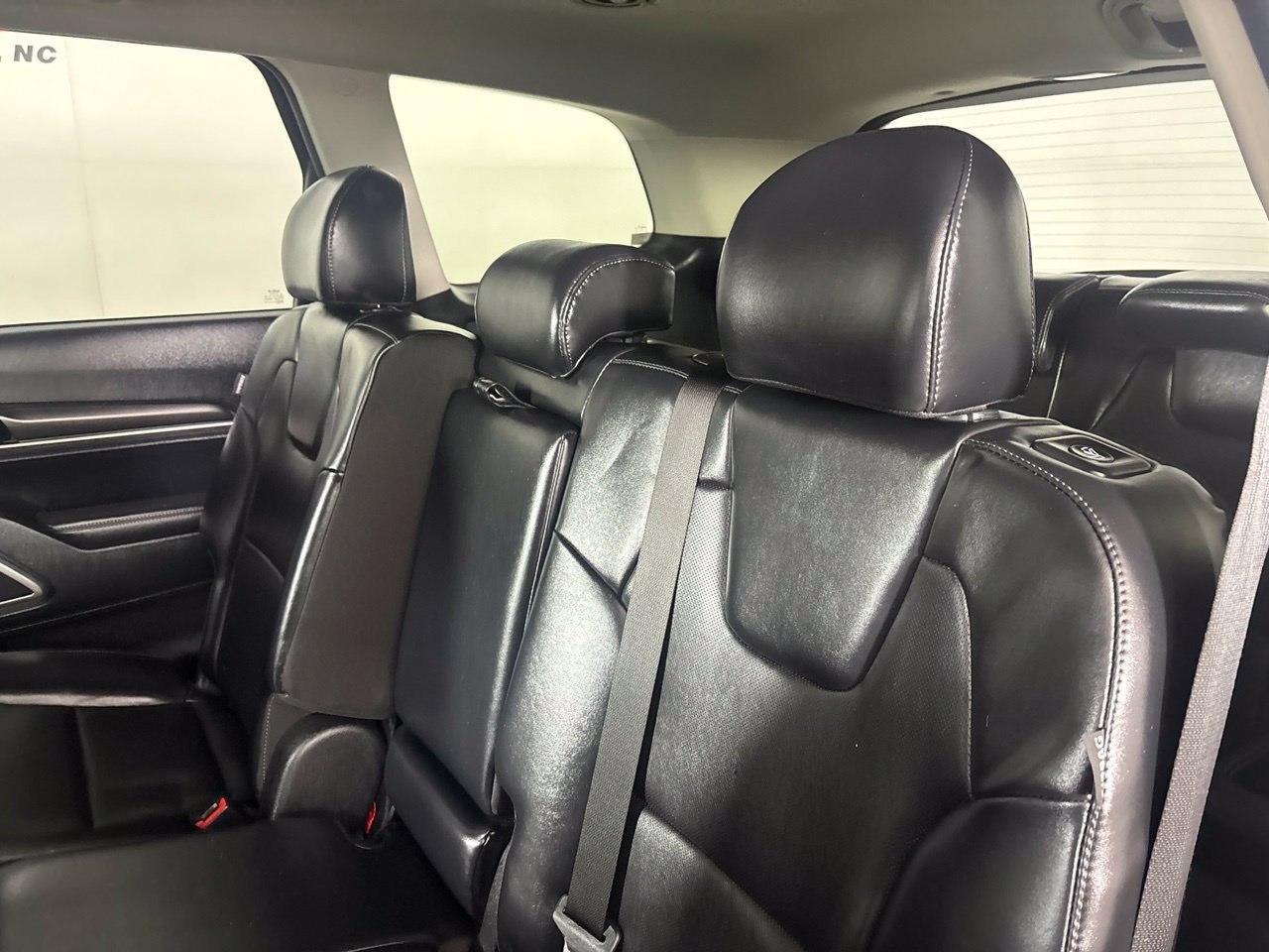 Used 2025 Kia Telluride LX FWD image 21