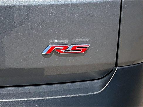 Used 2023 Chevrolet Traverse RS AWD/4WD image 24