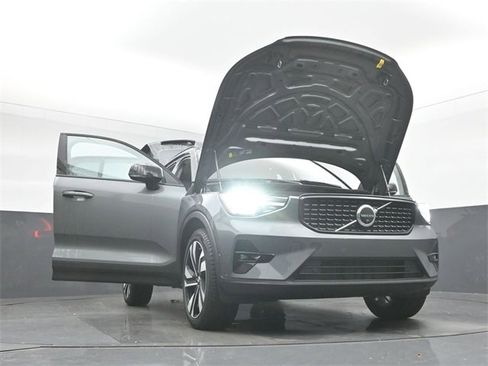 New 2026 Volvo XC40 B5 Ultra w/ Climate Package image 55