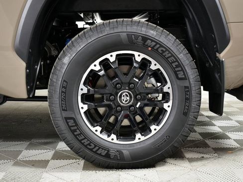 New 2026 Toyota Tundra SR5 AWD/4WD image 24