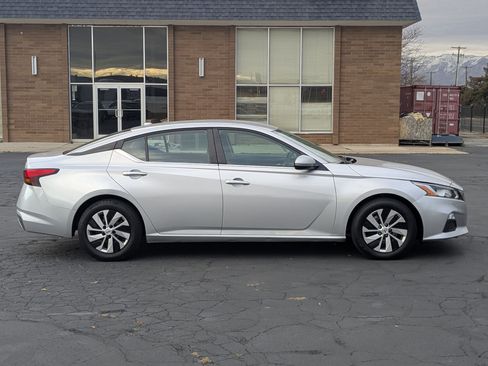 Used 2020 Nissan Altima 2.5 S image 2