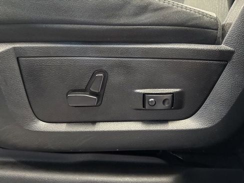 Used 2024 RAM 2500 Big Horn image 31