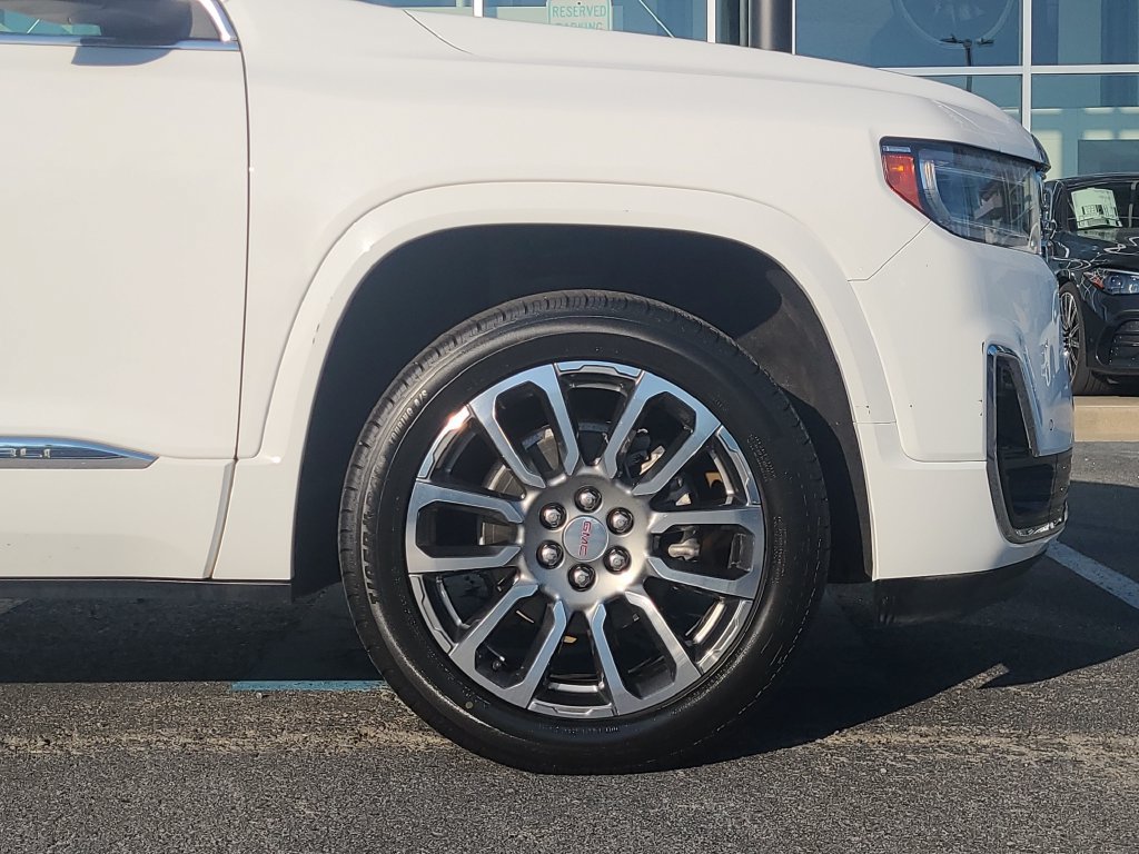 Used 2023 GMC Acadia Denali FWD image 9