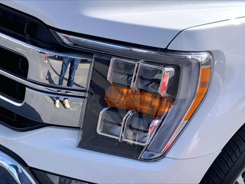 Used 2021 Ford F150 Lariat w/ Trailer Tow Package image 27