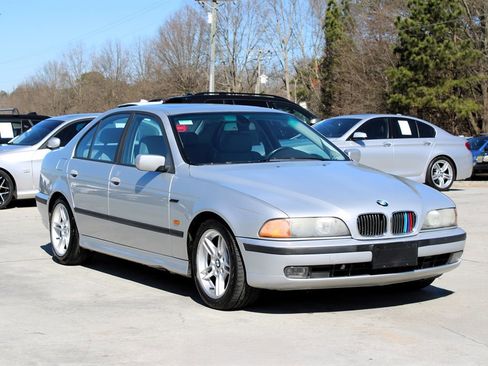Used 2000 BMW 540i Sedan image 9