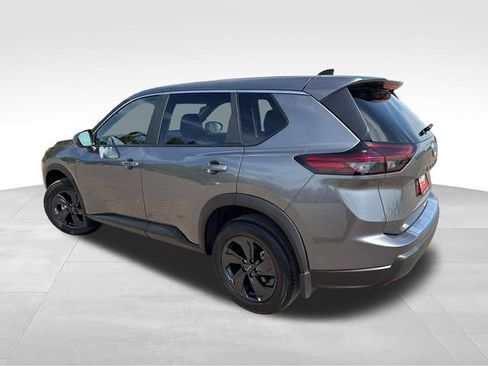 Certified 2026 Nissan Rogue SV w/ Cold Weather Package FWD image 6