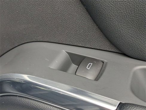 New 2026 Chevrolet Traverse LT w/ Sun and Wheel Package image 35