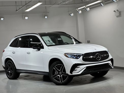 New 2026 Mercedes-Benz GLC 300 4MATIC image 2