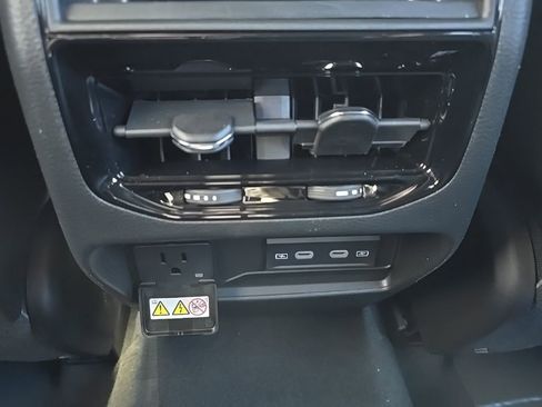 New 2026 Jeep Grand Cherokee Laredo image 42