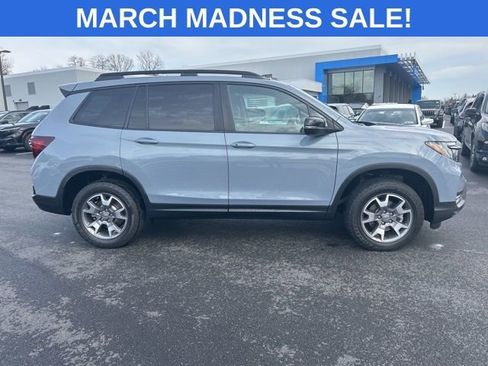 Used 2023 Honda Passport TrailSport image 5