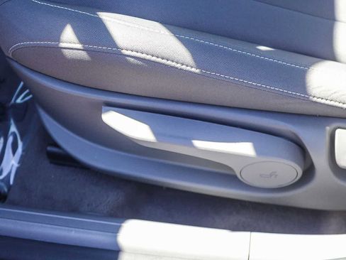 Used 2023 Hyundai Elantra SEL w/ Convenience Package image 27