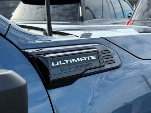 Used 2025 GMC Sierra 3500 Denali Ultimate AWD/4WD image 44
