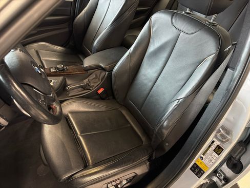 Used 2017 BMW 330i xDrive 330i xDrive SULEV Sedan image 14