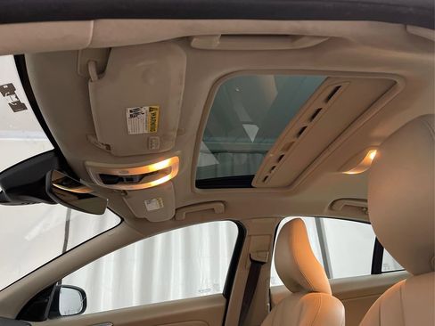 Used 2015 Volvo S60 T5 Premier image 26