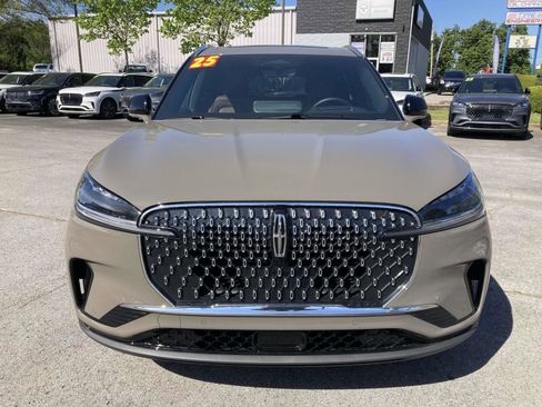 New 2025 Lincoln Aviator Reserve image 12