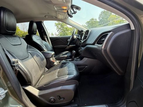 Used 2020 Jeep Cherokee Limited AWD/4WD image 38