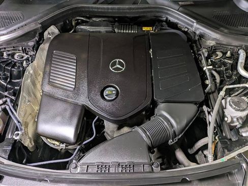 Used 2023 Mercedes-Benz GLC 300 image 24