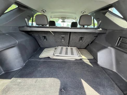 Used 2023 Chevrolet Equinox LT FWD image 22